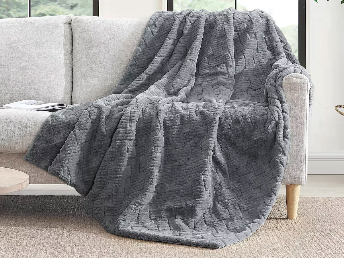 Koolaburra best sale blanket reviews