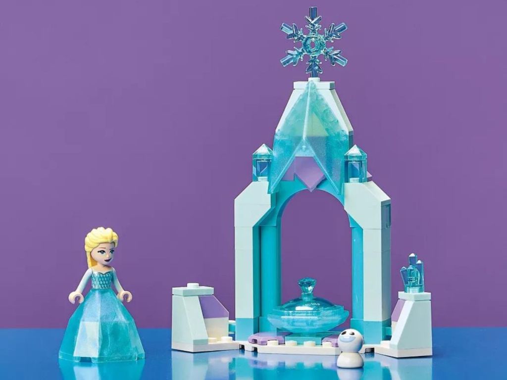 Lego Disney Princess Elsa Courtyard Set