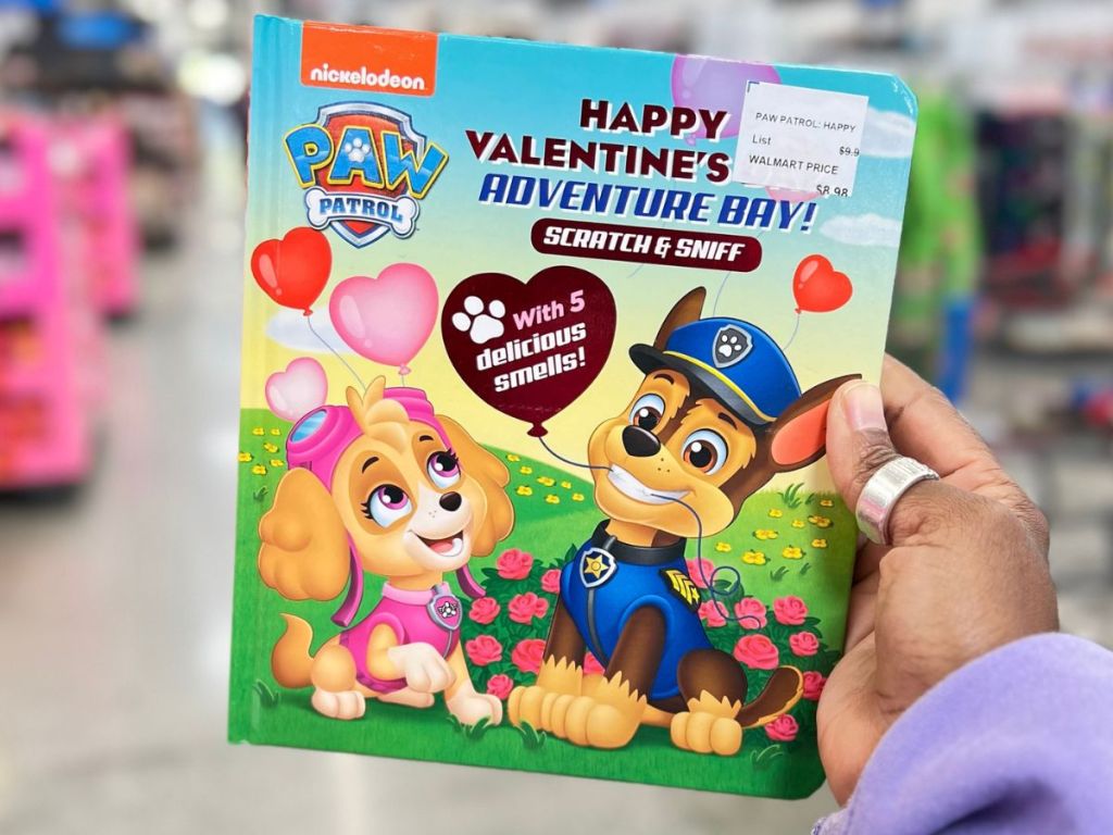Paw Patrol Happy Valentine's Adventure bay Book