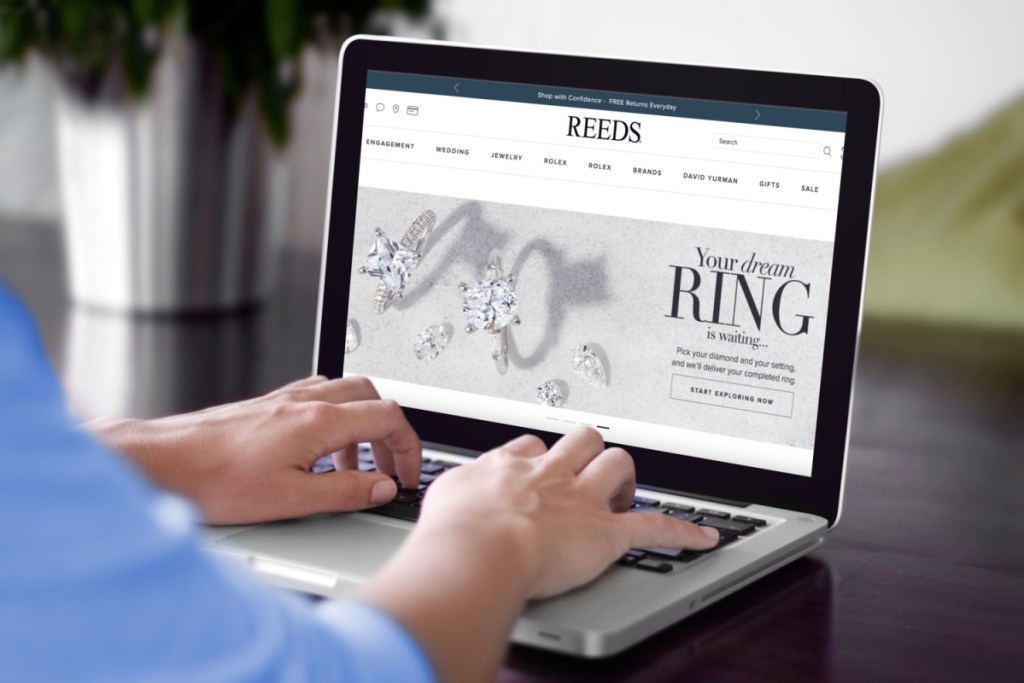 Man browsing the Reeds Jewelers Website