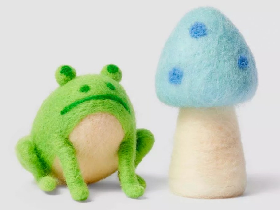 Spritz Easter Frog & Mushroom Felt Figures