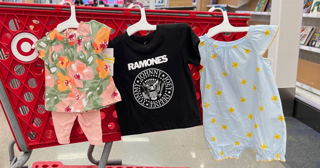 Target Baby Ausverkaufskleidung