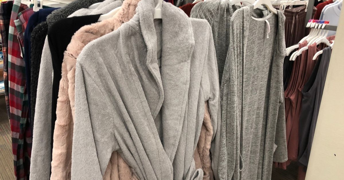 70% Off Velvet Women’s Bath Robes + FREE Shipping