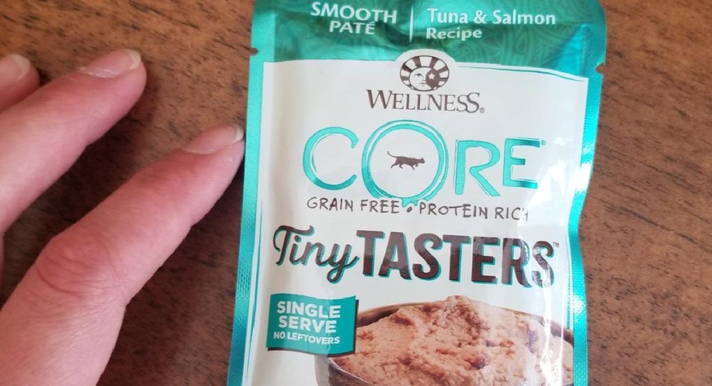 Wellness CORE Tiny Tasters Wet Cat Food Sea pouches