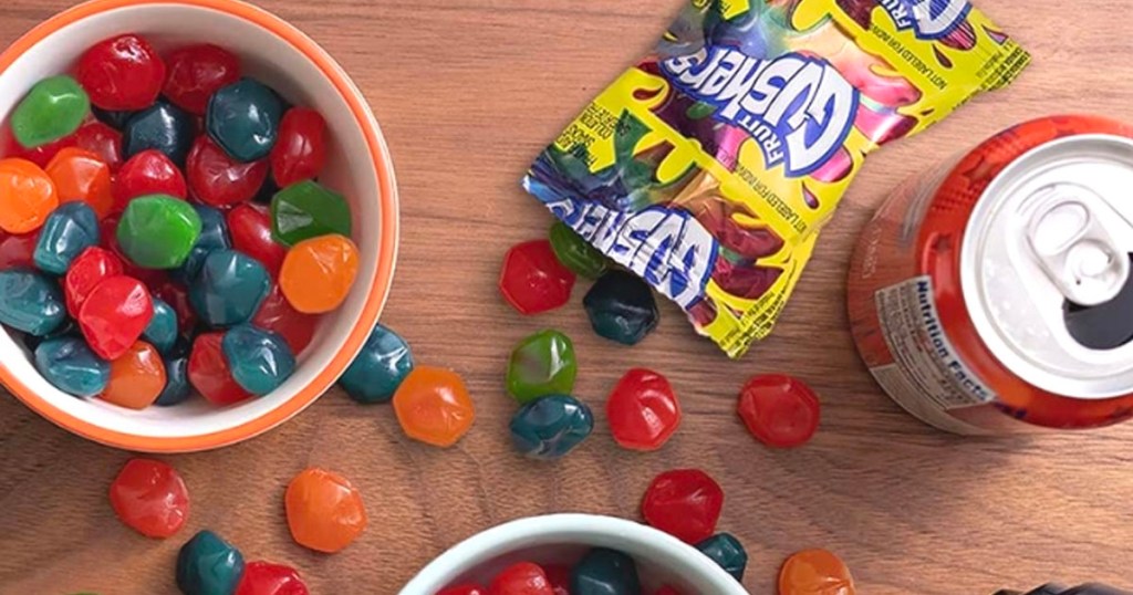 fruit gushers pack on table with fruit gushers on table and in bowl