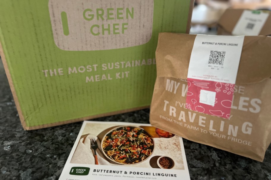 green chef bag box and recipe card