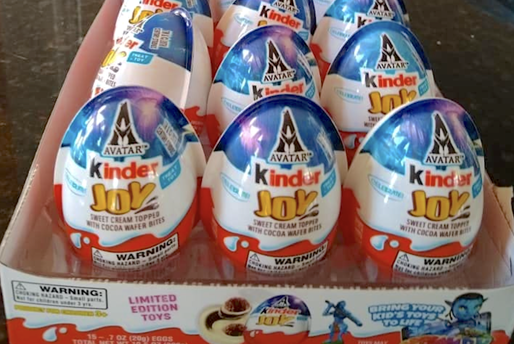 pack of 15 Kinder joy Avatar Eggs 