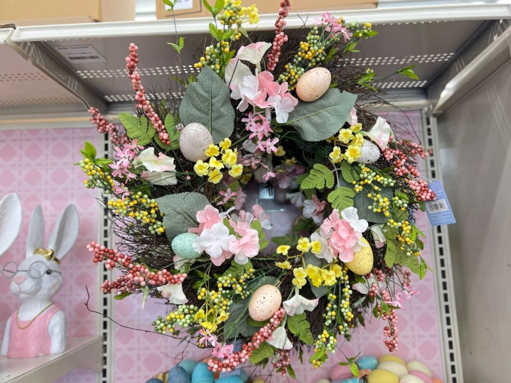 Ashland Egg and Flowers Wreath