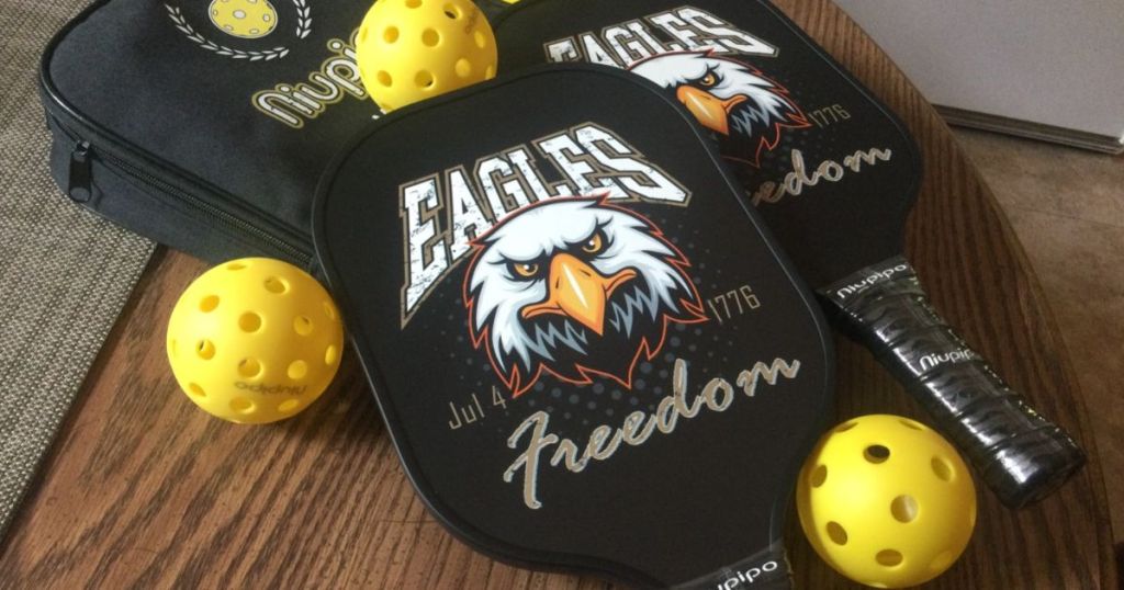 Pickleball Set with eagles on it