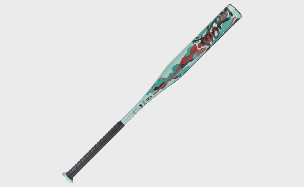 Bluie and black Rawlings softball bat
