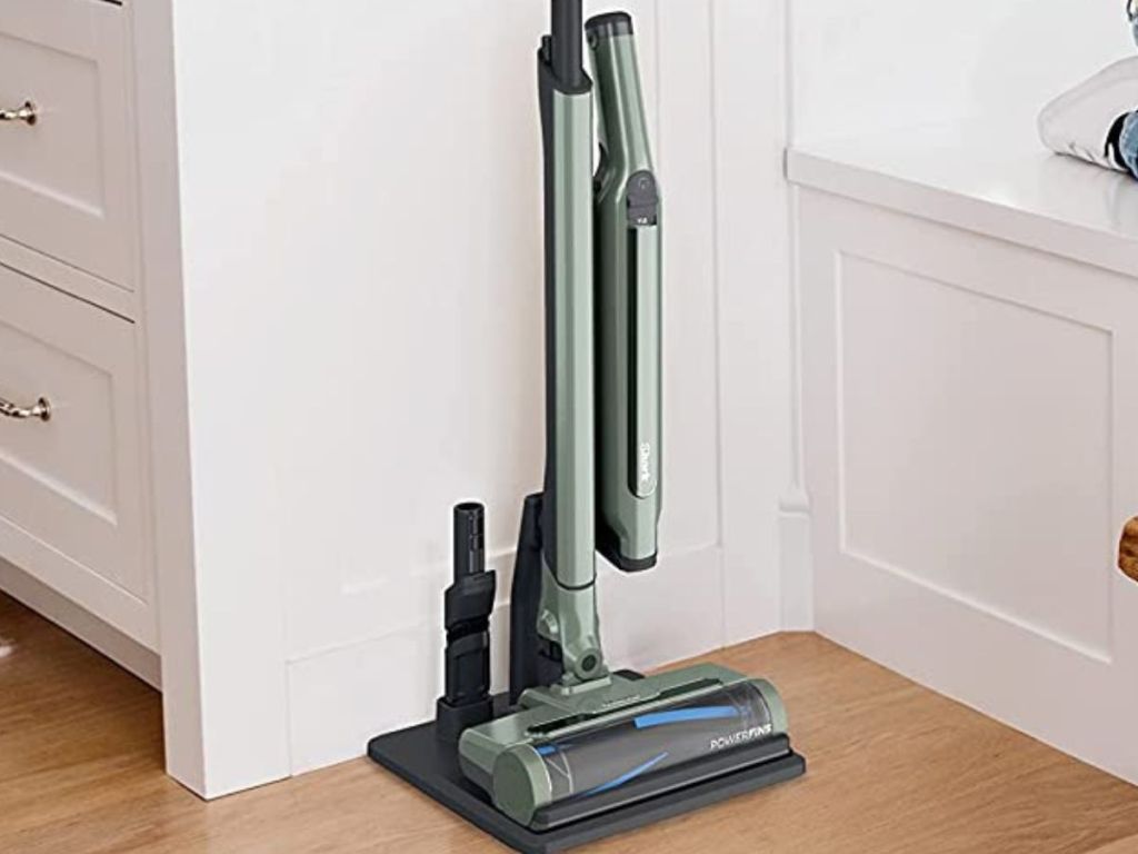 Shark Wandvac System with handvac, full-size vacuum attachment and charging dock