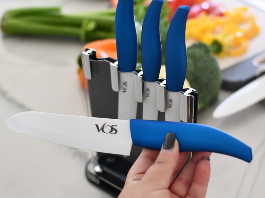 Vos-Ceramic-Knife-1 أفضل سكاكين شرائح اللحم لعام 2024 (لا تفوت هذه العروض بأسعار معقولة!)