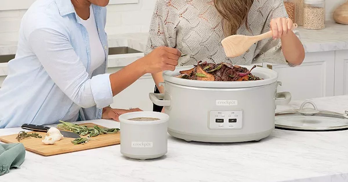 Crockpot Bundle Only .99 Shipped on Walmart.com – The Small One is Perfect for Game-Day!