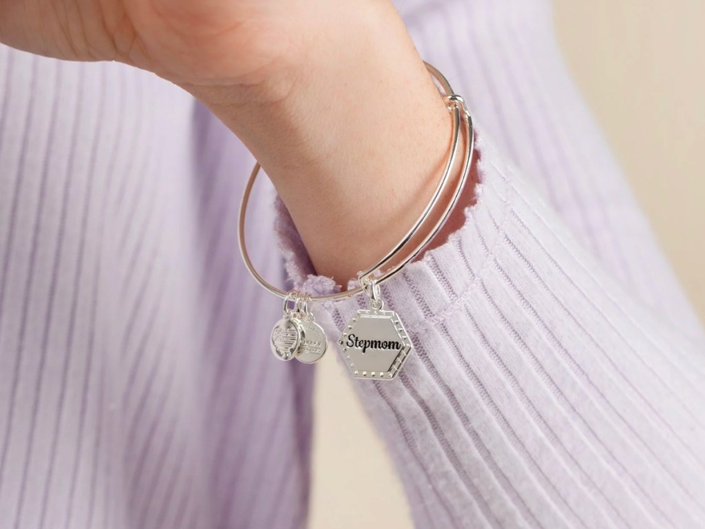 Alex & Ani "Stepmom, You're In My Heart Forever" Charm Bangle