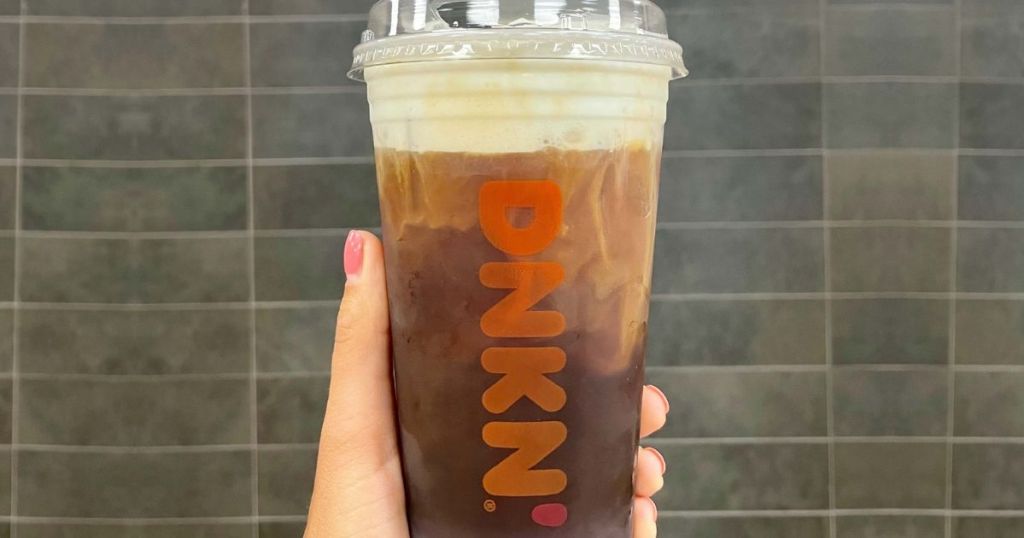 Dunkin-Cold-Brew وجبات رخيصة وأفضل 10 عروض غذائية للأسبوع