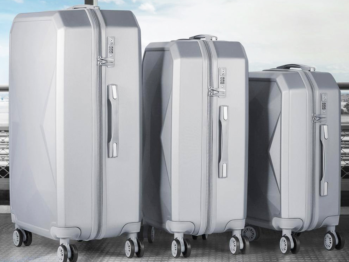 Luggage Sets on Sale for 65% Off + Free Shipping | Hardside Spinner 3-Piece Sets Only $99 Shipped