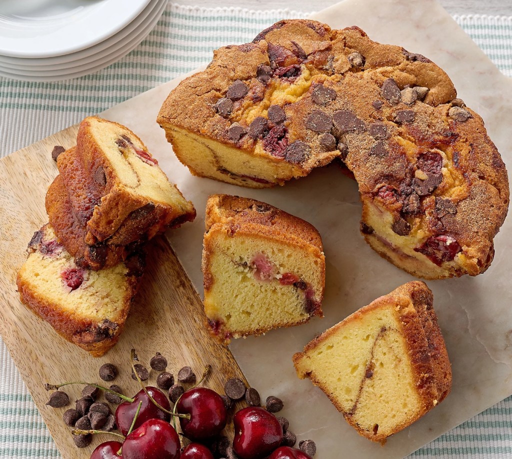 Round coffee cake with cherries and chocolate chips