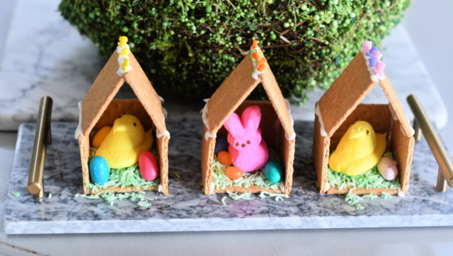 DIY Peep House for Easter using Peeps marshmallows and graham crackers