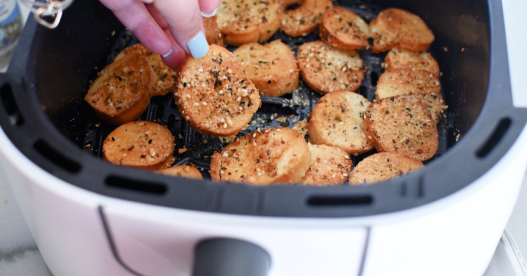 crispy bagel chips air fryer