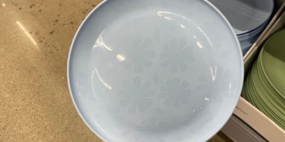 These New Mainstays Summer Plastic Plates Are Only 50¢