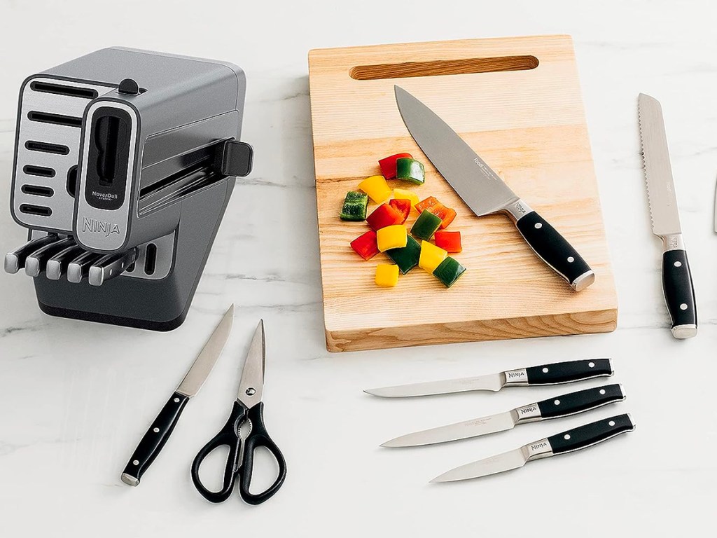 ninja knife set with cutting board