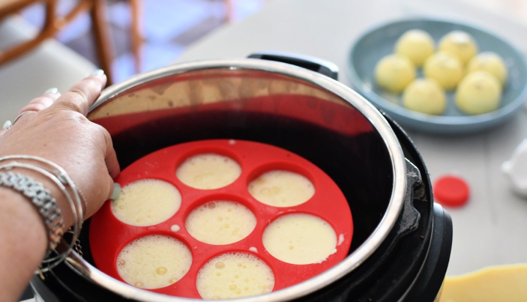placing starbucks copycat egg bites inside an instant pot