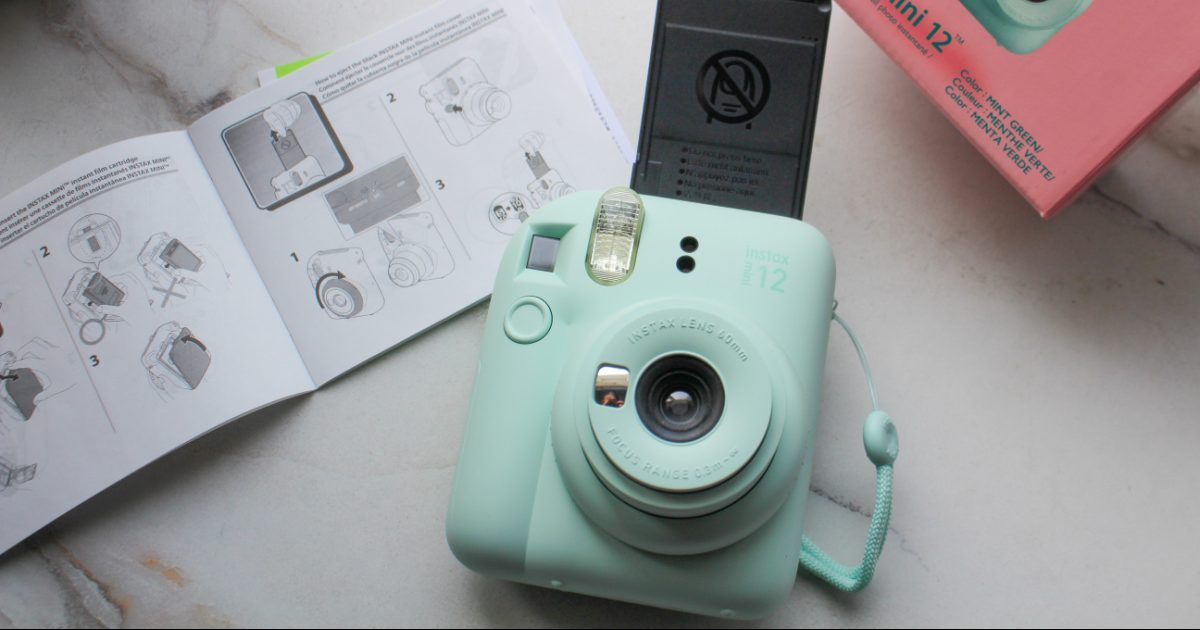 fujifilm instax mini 9 camera holiday bundle