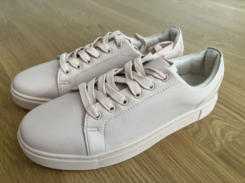 Cushionaire Hashtag Lace-Up Sneakers