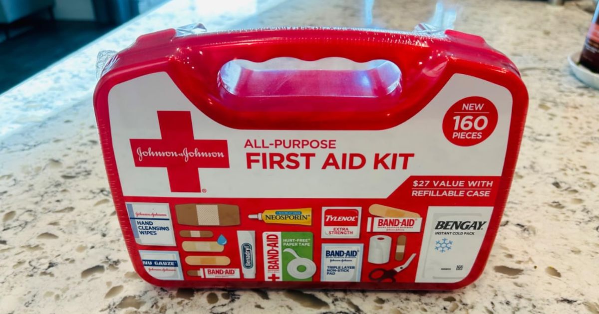 Johnson & Johnson First Aid Kit 160 Pieces