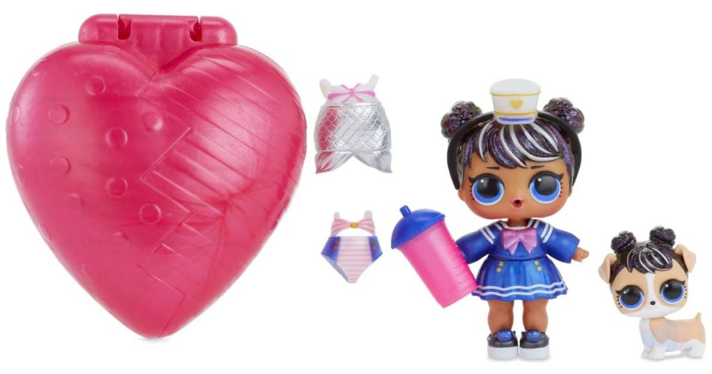 Small plastic dolls with pink plastic heart 