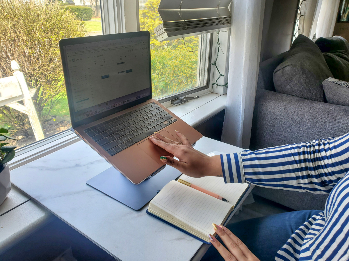 Rotating Adjustable Laptop Stand Only 19.99 Shipped on Amazon (Great