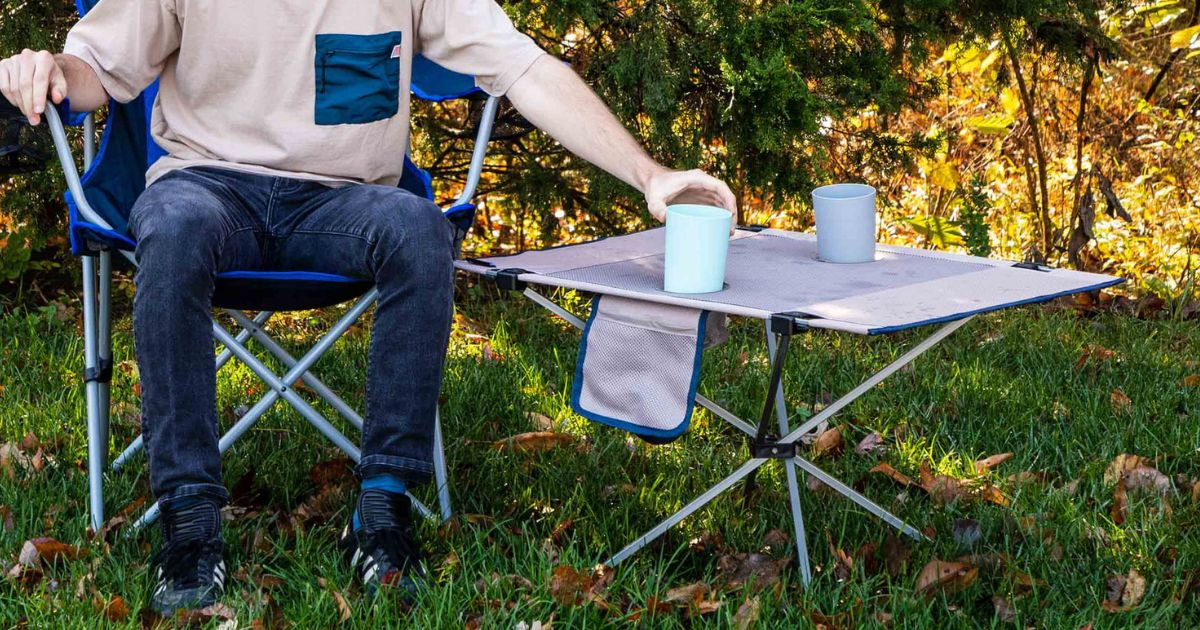 Ozark portable picnic table with online chairs