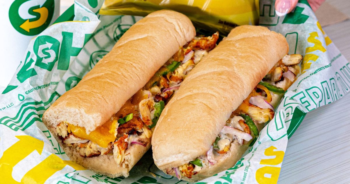 subway sandwich footlong