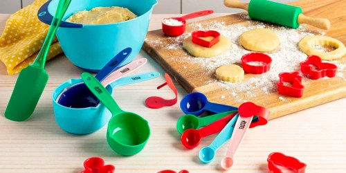 Kids Baking Set UNDER $10 on Walmart.com | Includes Everything You Need to Bake Cookies!
