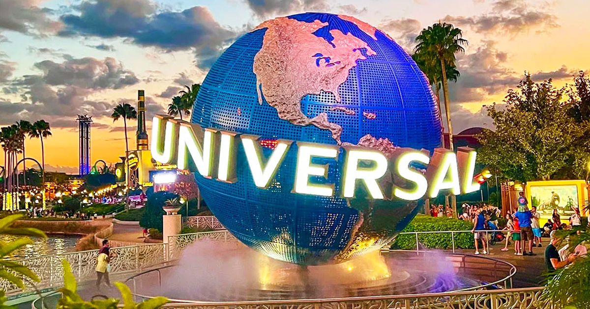 universal globe sign in front of park entrance