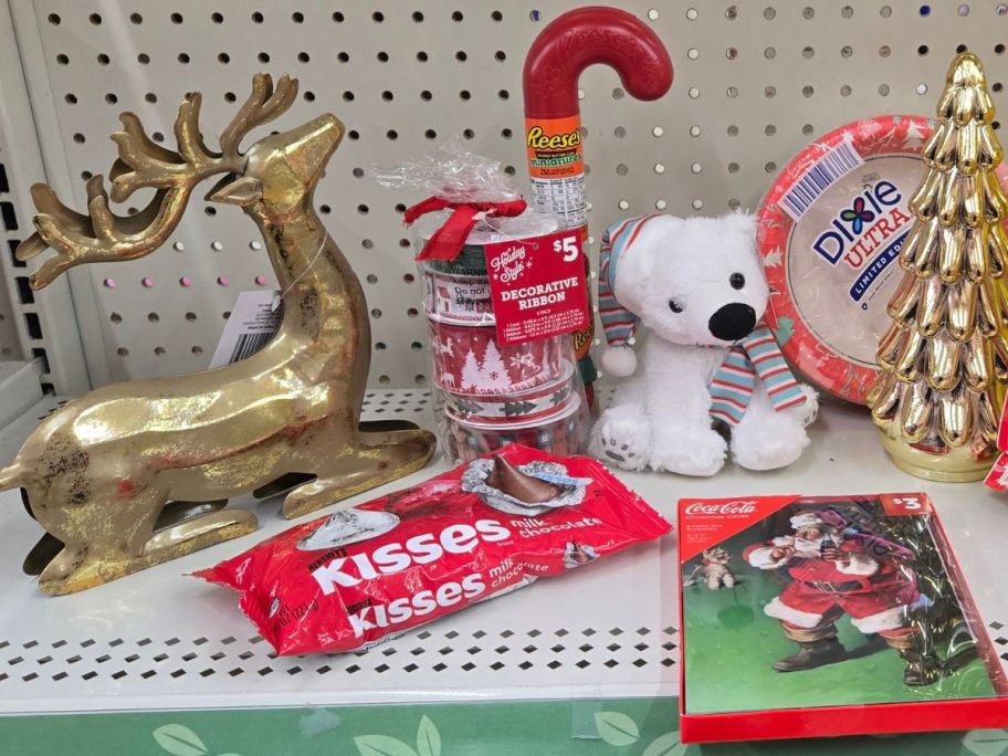 dollar general christmas items in store