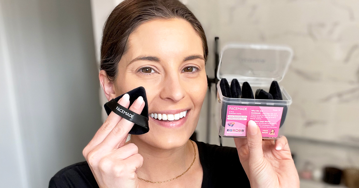 *HOT* Makeup Powder Puff 6Pack w/ Travel Case ONLY 99¢ on Amazon