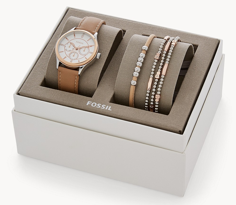 Fossil watch and bracelet in a box