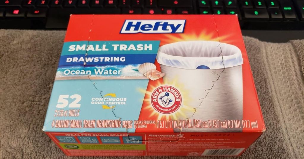 Hefty Small Drawstring Trash Bags, Ocean Water Scent, 4 Gallon