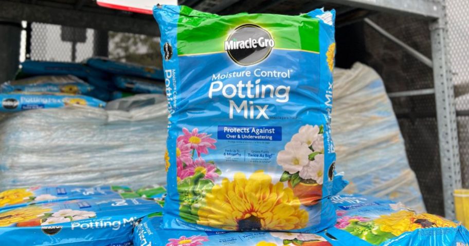 Bags of Miracle Gro Moisture Control Potting Mix
