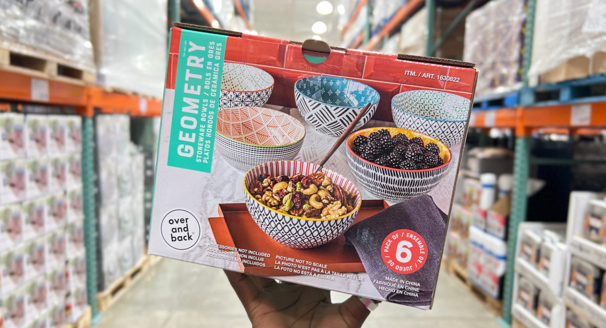 👀 This 6-pack bowls with lids set is at Costco! These bowls are
