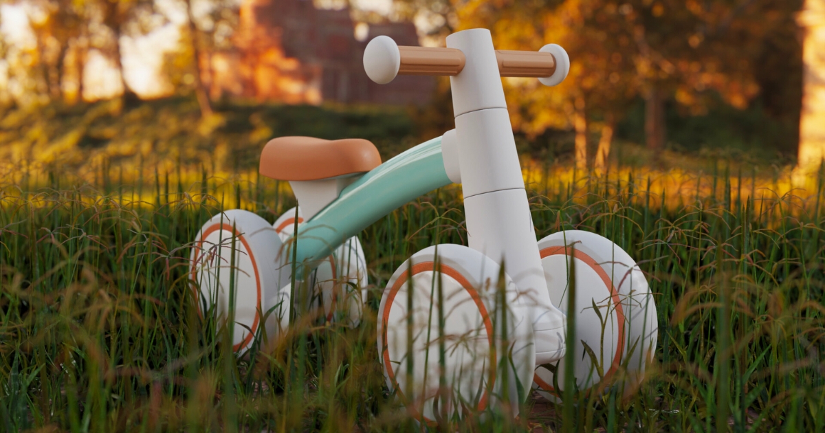 sereed baby balance bike in grass