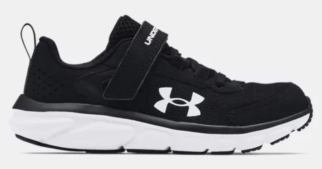 white and black under armour shoe