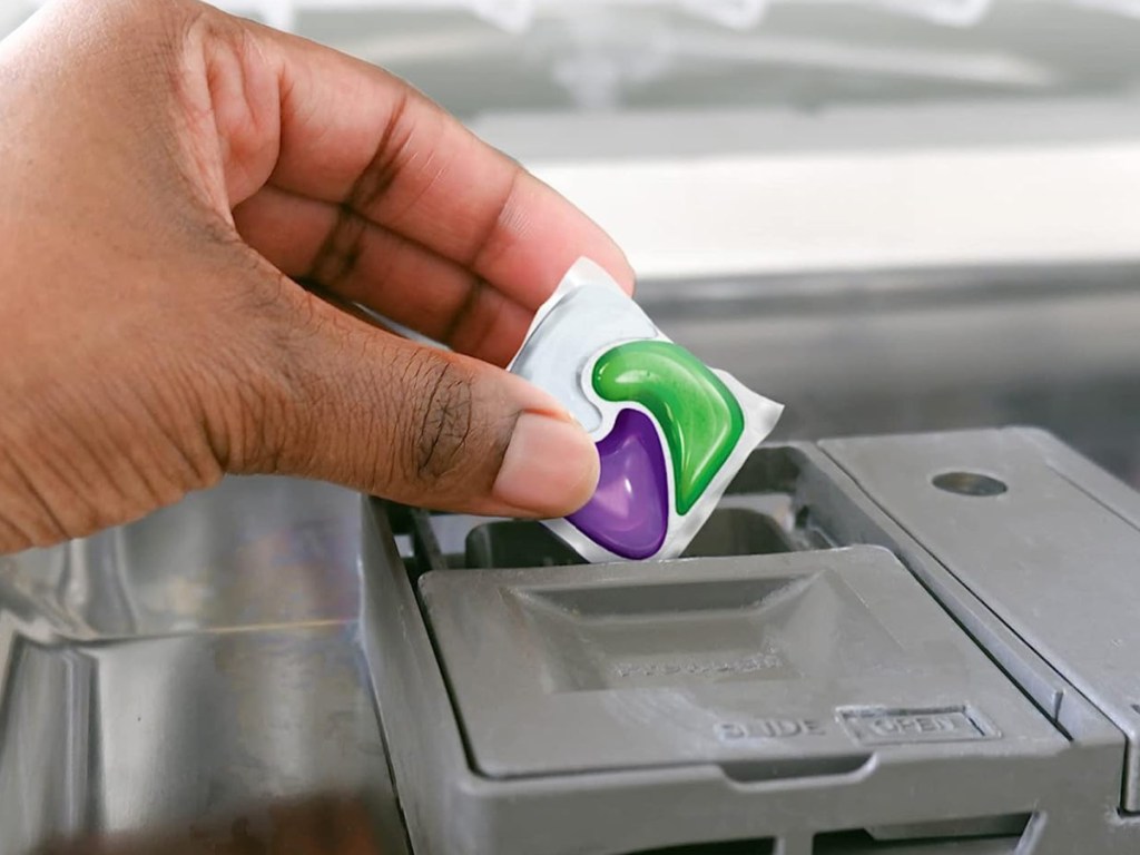 Cascade Platinum Dishwasher Pods 62Count Just 13.97 Shipped on Amazon