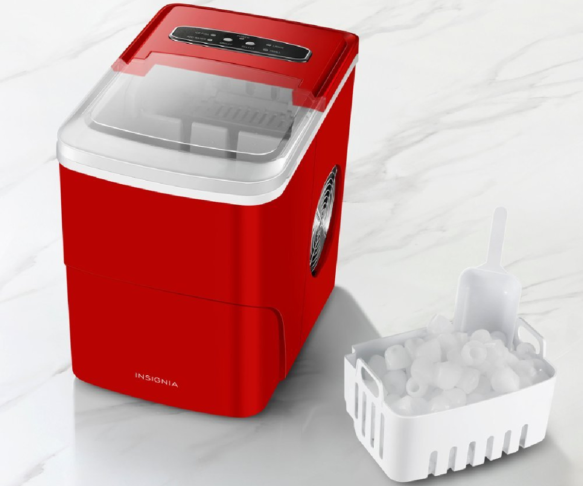 insignia-ice-maker-1 صانعة الثلج المحمولة Insignia بسعر 49.99 دولارًا أمريكيًا فقط، ويتم شحنها على موقع BestBuy.com (سعر 126 دولارًا أمريكيًا) |  الآلاف من التقييمات 5 نجوم