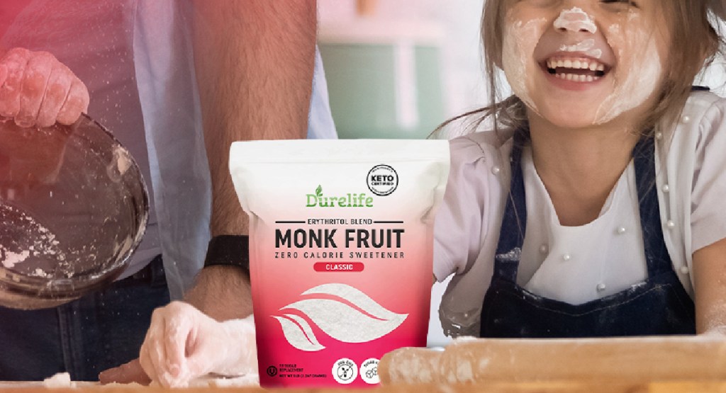 little-girl-baking-with-monk-fruit-bag-2 Durelife Monk Fruit Sweetener كيس 5 رطل فقط 15 دولارًا يتم شحنه على أمازون |  صفر سعرات حرارية وبدون مذاق