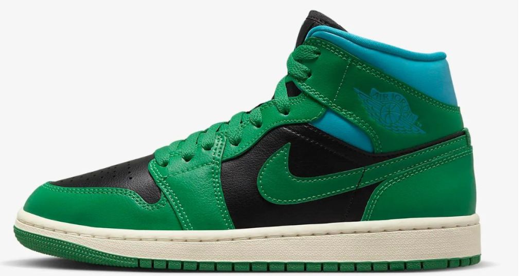 grüne und blaue Nike Air Jordans