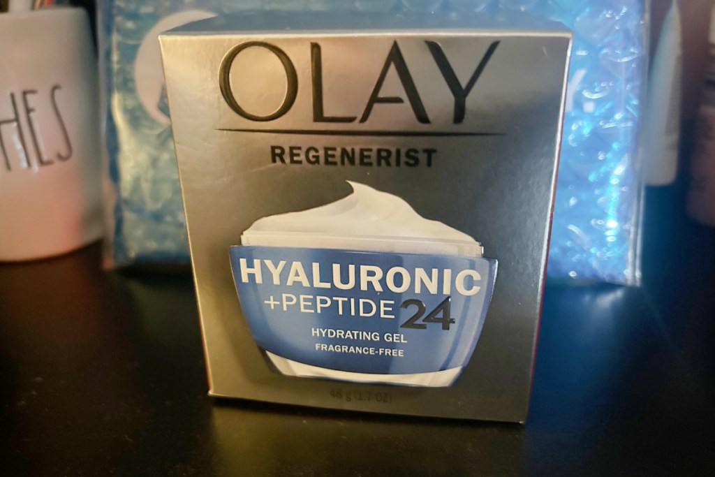 olay hyaluronic moisturizer in box