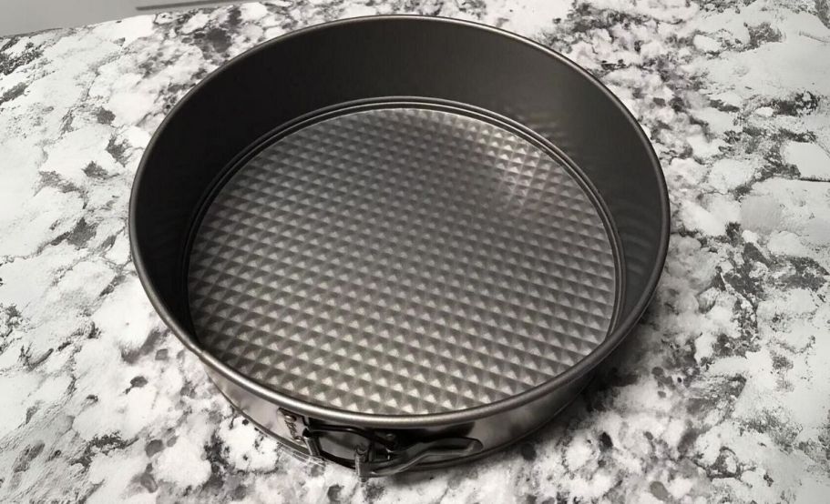 Wilton 9″ Springform Baking Pan Only $4.94 on Walmart.com (Reg. $11)