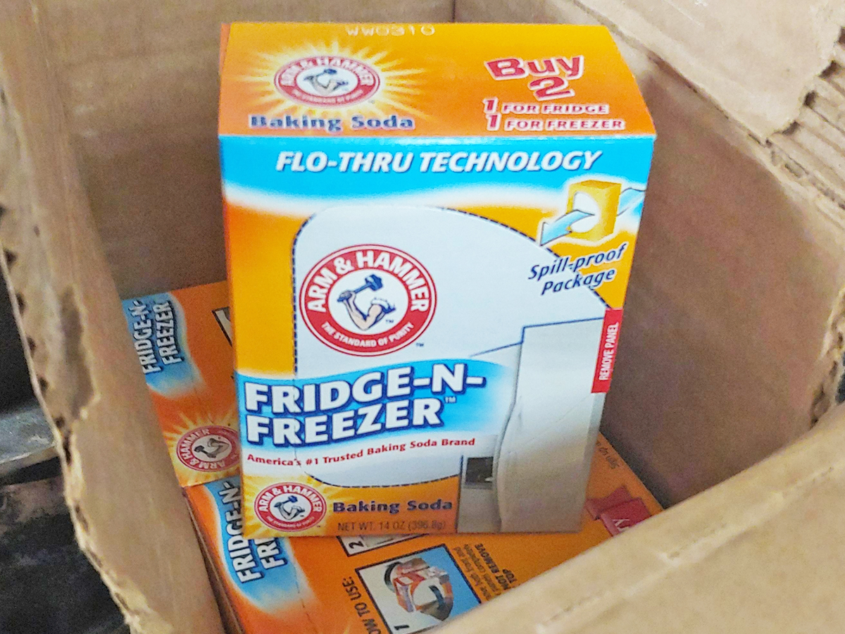 Arm & Hammer Baking Soda Fridge-n-Freezer box in a shipping box